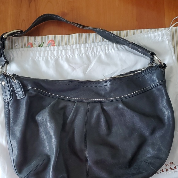 Coach hobo black leather purse - Picture 2 of 6